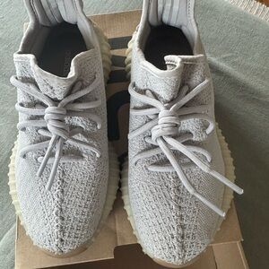 adidas Yeezy Boost 350 V2 -Sesame